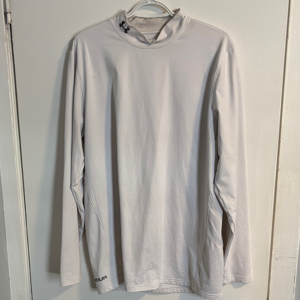 Under Armour Men's Light Gray Long Sleeve Tee